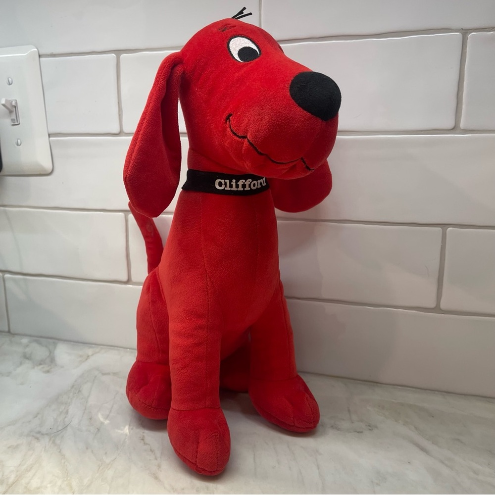 Clifford the big red dog stuffed animal stuffie medium new kids toy